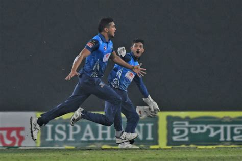 dhaka dominators vs khulna tigers match scorecard|Dhaka Dominators Vs Khulna Tigers 24th Match 24 January .